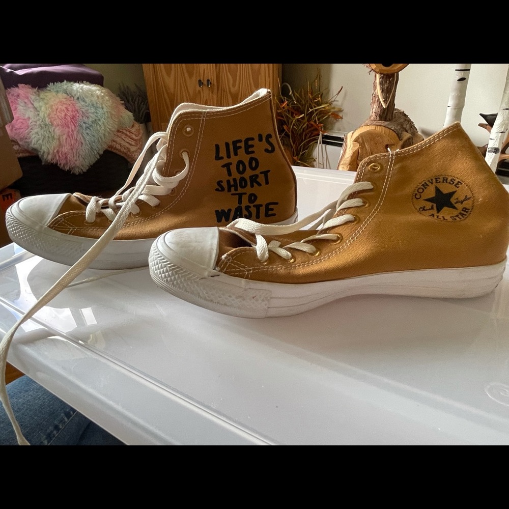 Converse